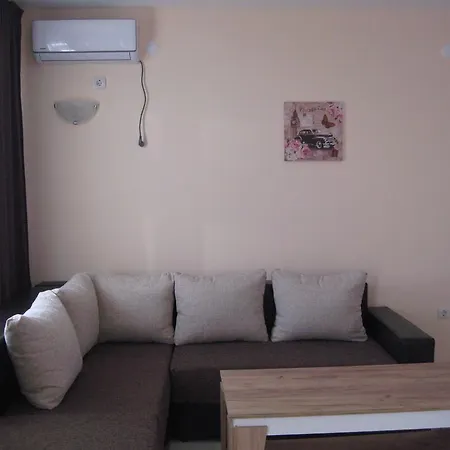 Apartment Chateau- Aheloy Apartment